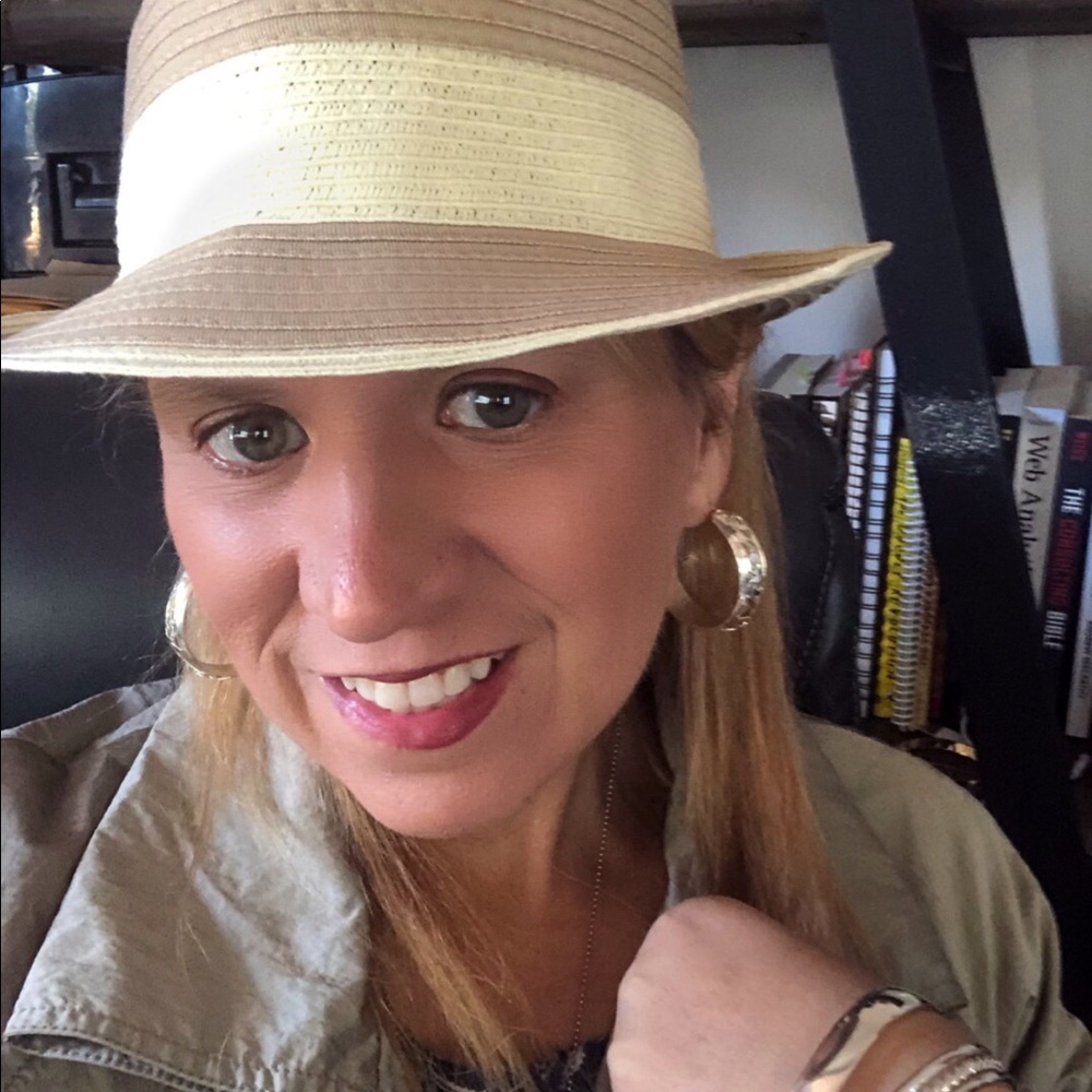 Meet your Posher, Deanne